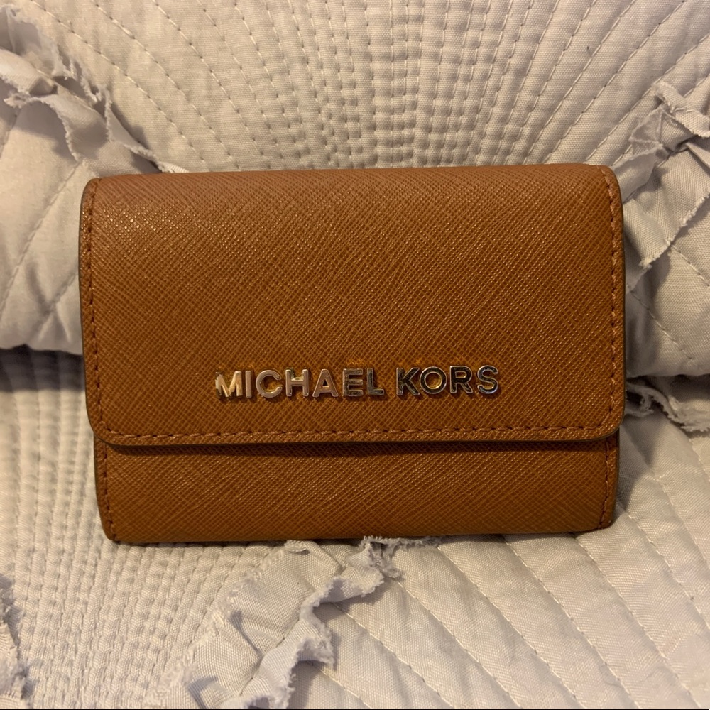 Michael Kors mini wallet with key ring
